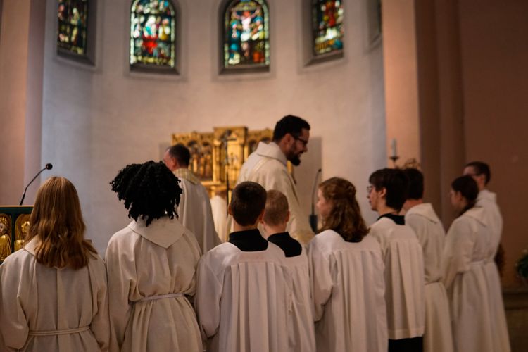 Ministranten bei der Nachprimiz